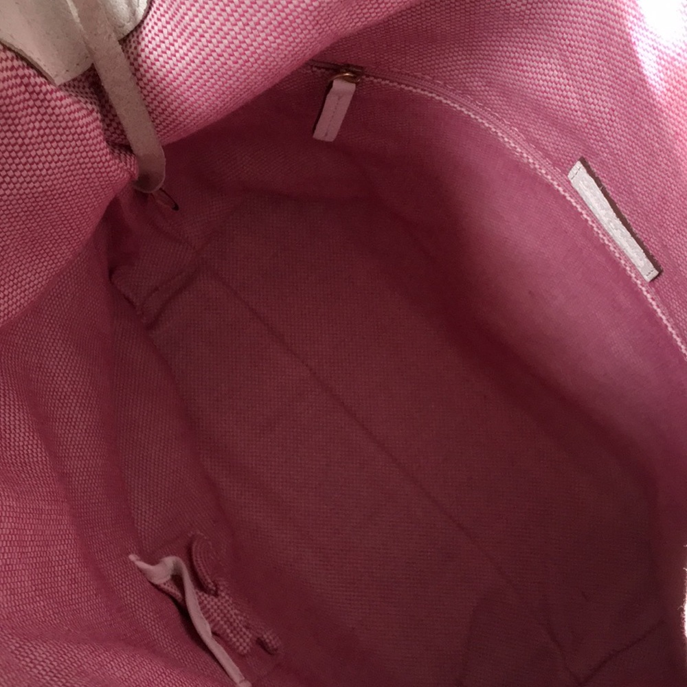 Dooney and Bourke white purse - Picture 7 of 7